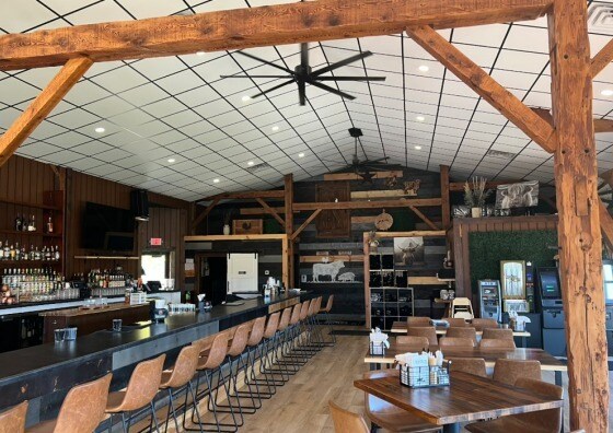 Plus de détails pour 580 Robinhood Dr, Sherwood, WI - Sports et divertissement à vendre