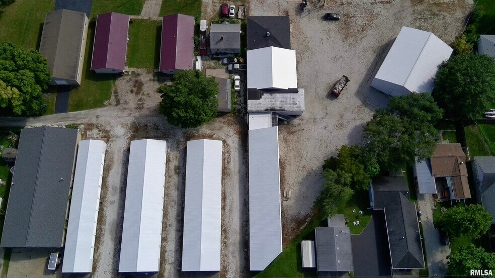 421 E Moneta Ave, Peoria Heights, IL à vendre - Photo du bâtiment - Image 1 de 20