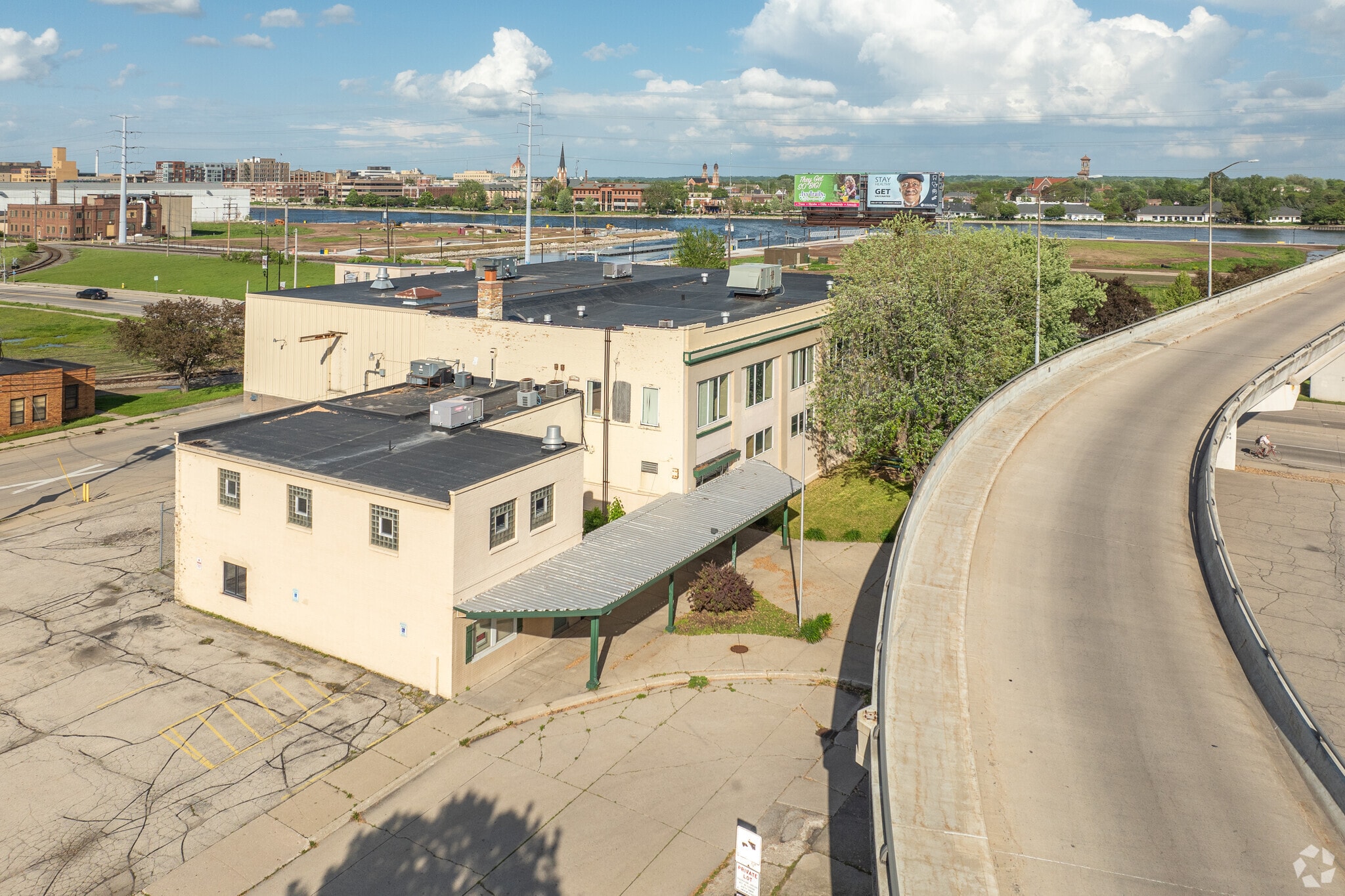 610 S Broadway St, Green Bay, WI for lease Aerial- Image 1 of 7