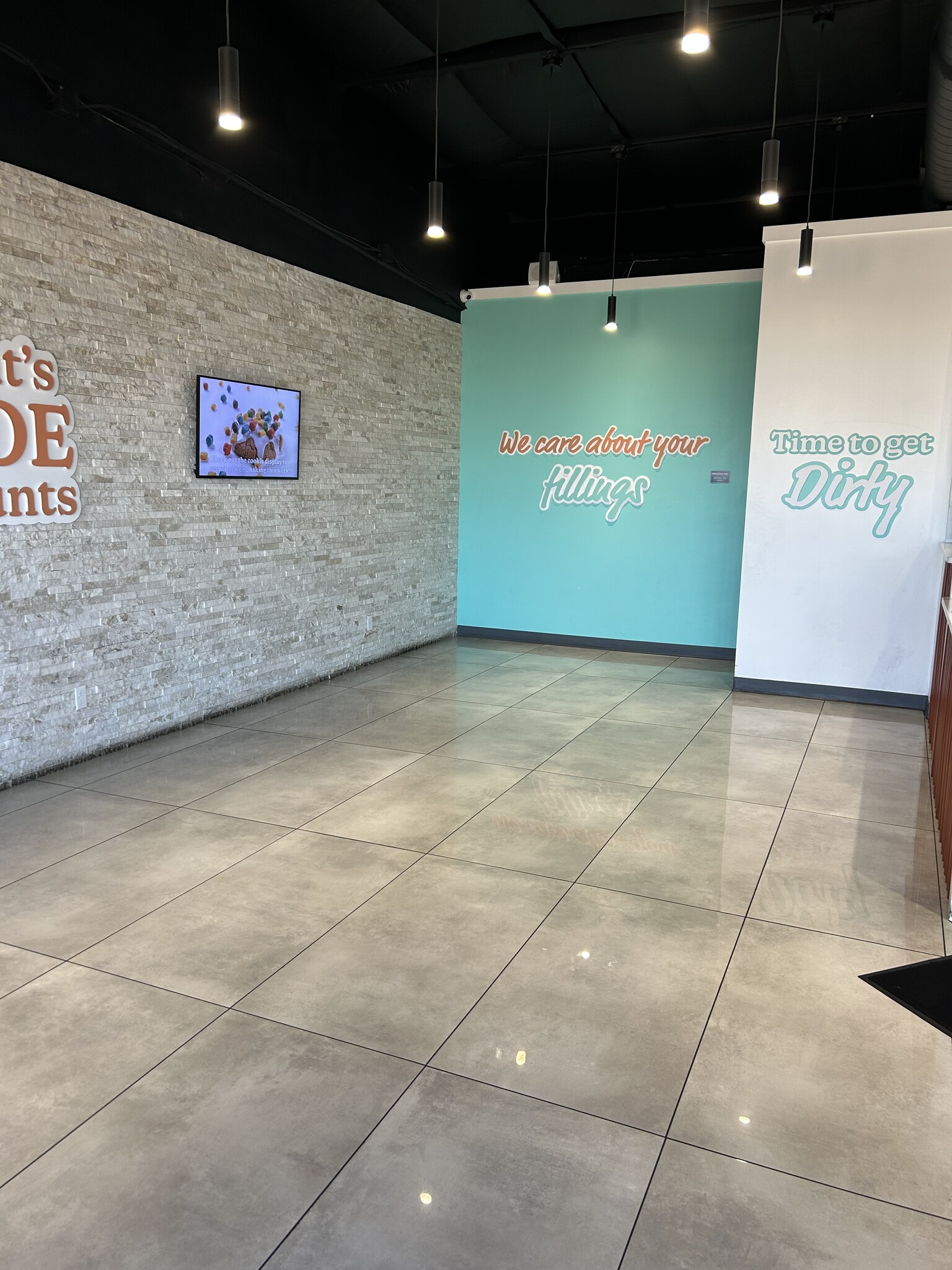 4404 NW Cache Rd, Lawton, OK for lease Interior Photo- Image 1 of 4