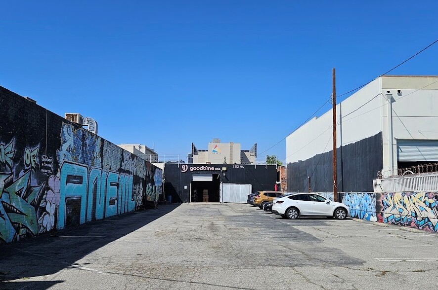 154 W 23rd St, Los Angeles, CA for sale - Building Photo - Image 1 of 15