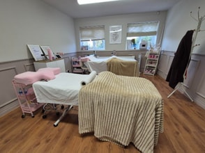 122 Nelson Rd, Twickenham for lease Interior Photo- Image 2 of 2