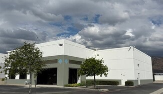More details for 1331 Foothill Blvd, Azusa, CA - Industrial for Sale