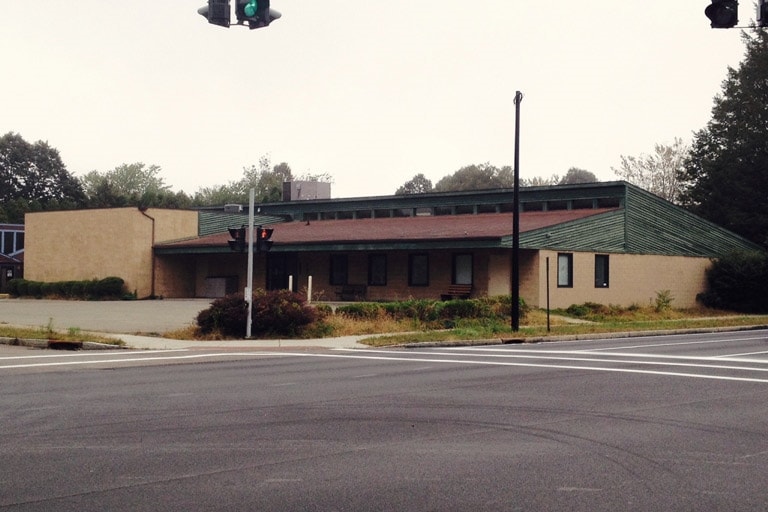 114 Columbia St, Corning, NY for lease - Building Photo - Image 2 of 8