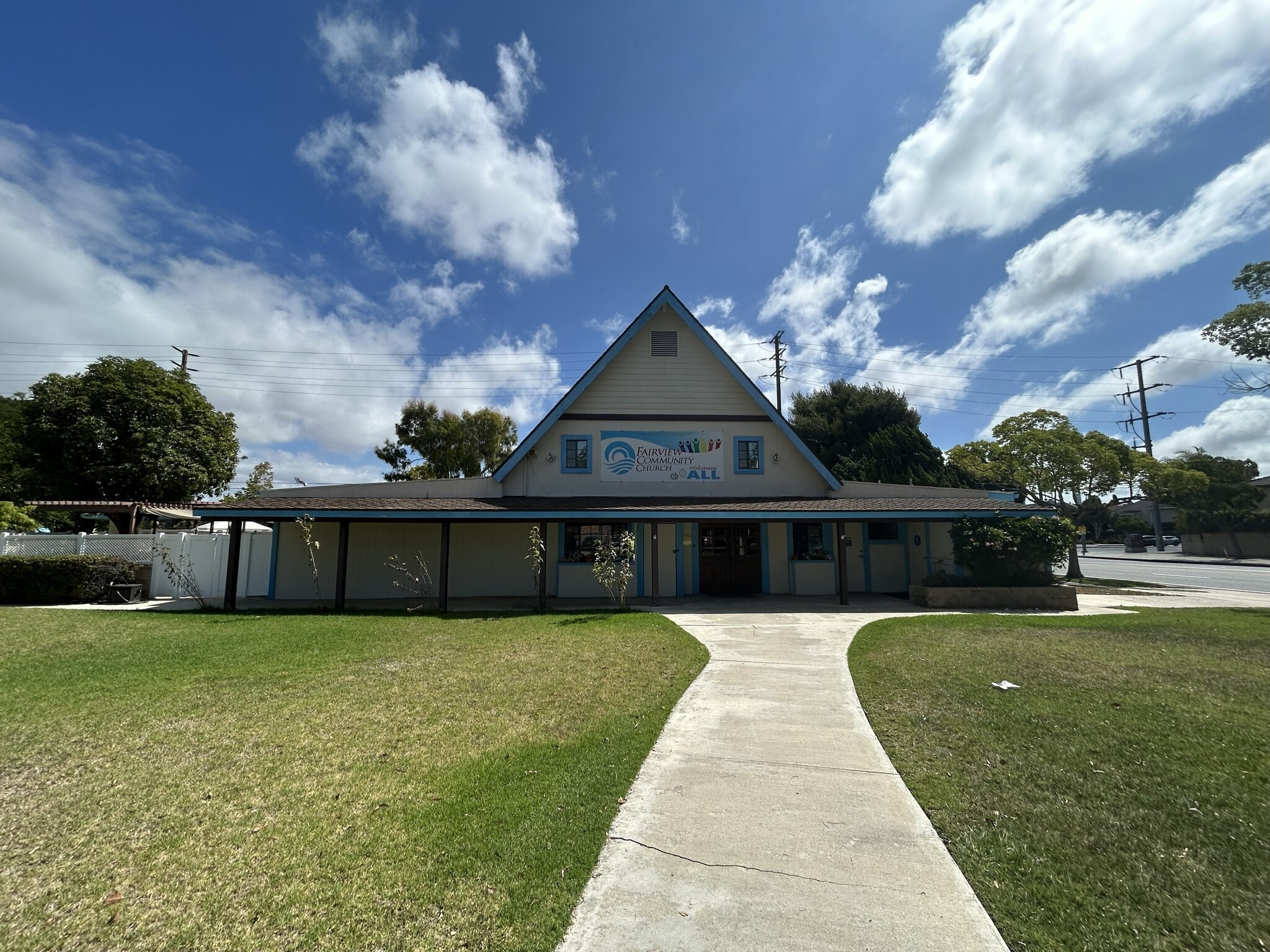 2525 Fairview Rd, Costa Mesa, CA for lease Building Photo- Image 1 of 8