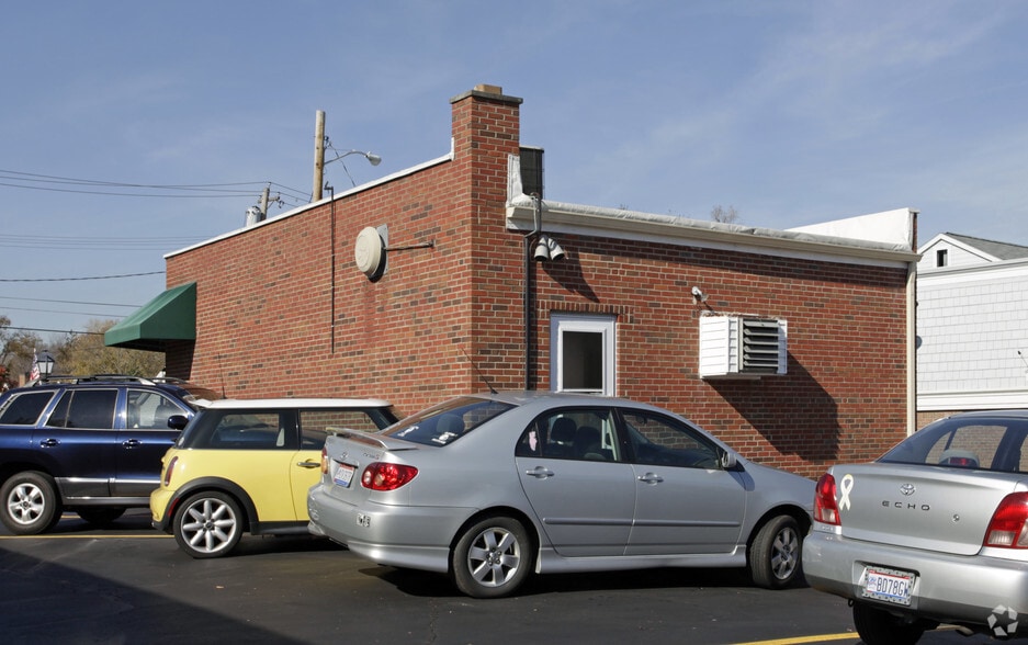 9520 Montgomery Rd, Cincinnati, OH for sale - Building Photo - Image 2 of 9
