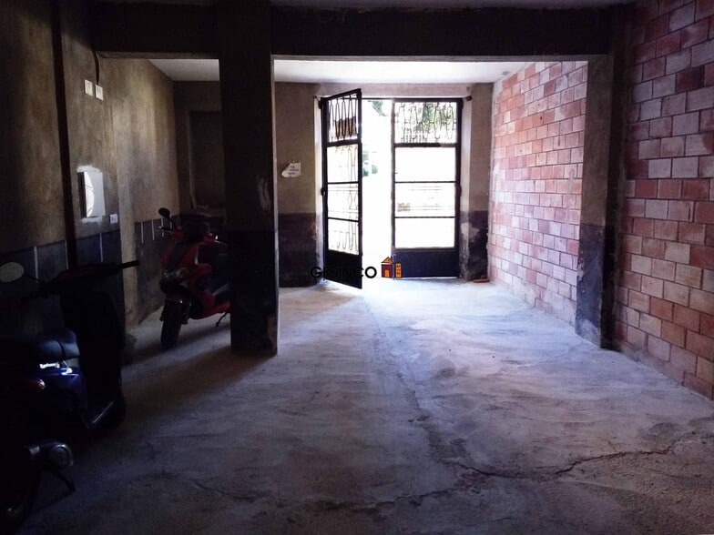 Retail in Ontinyent, Valencia for lease - Building Photo - Image 3 of 4