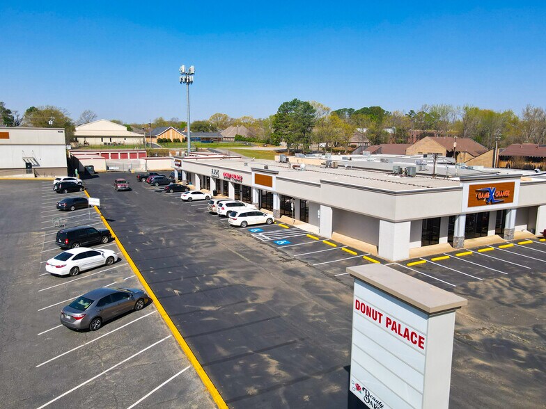 4007 S Broadway Ave, Tyler, TX à louer - Photo du bâtiment - Image 3 de 5