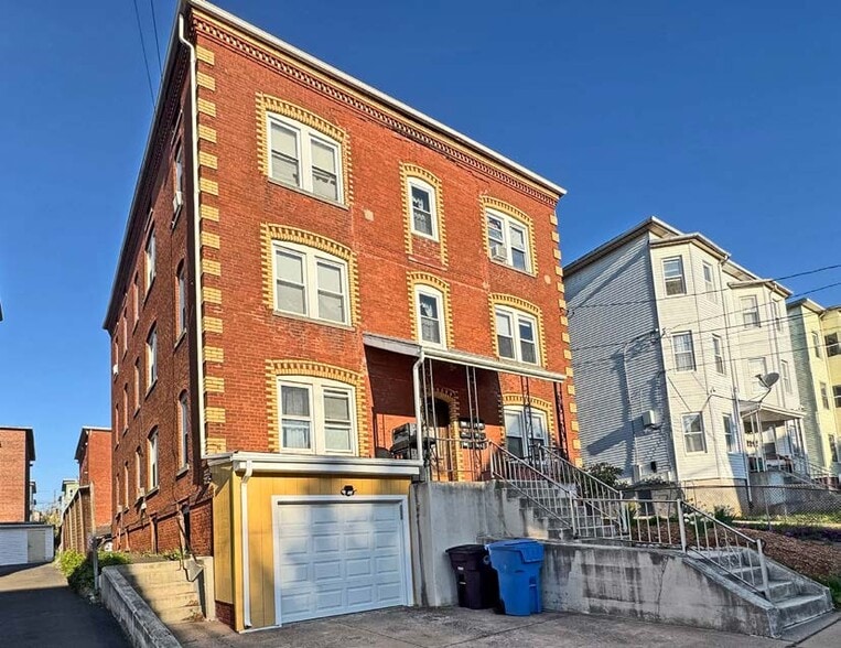 146-148 Grove St, New Britain, CT for sale - Building Photo - Image 3 of 12