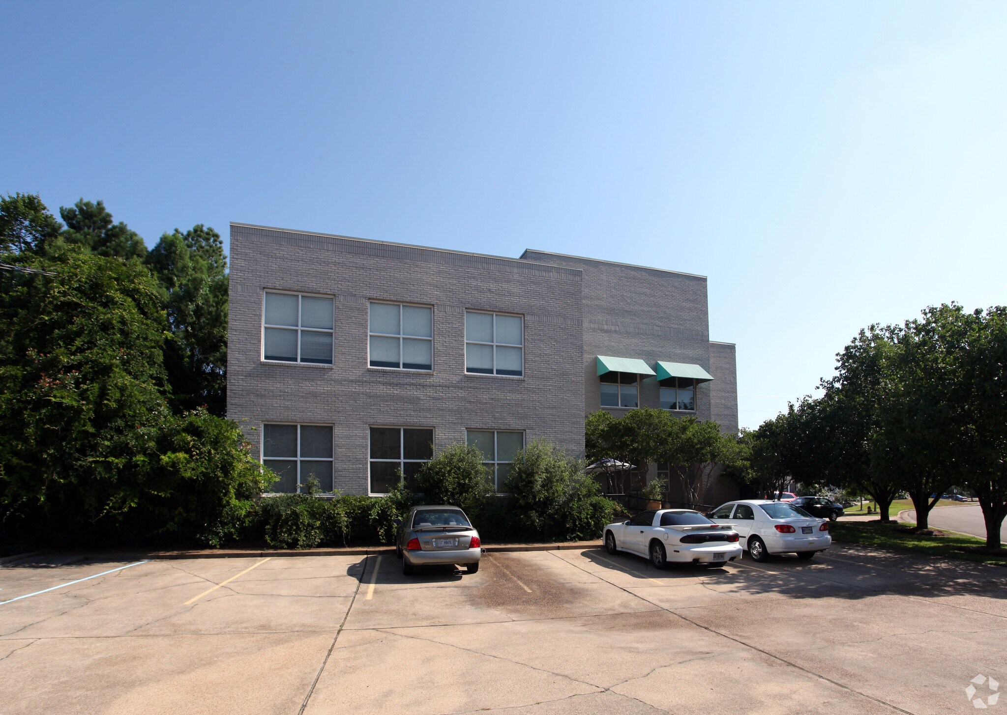 1818 Crane Ridge Dr, Jackson, MS for lease Building Photo- Image 1 of 5