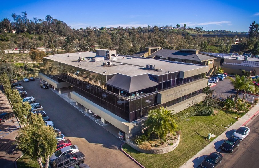4545 Murphy Canyon Rd, San Diego, CA à louer - Photo du bâtiment - Image 3 de 20
