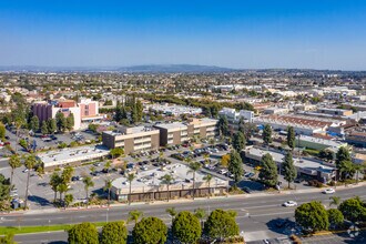 25 S Raymond Ave, Alhambra, CA - Aérien  Vue de la carte