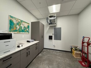 1465 SW Park Square Dr, Ankeny, IA à louer Photo intérieure- Image 2 de 15