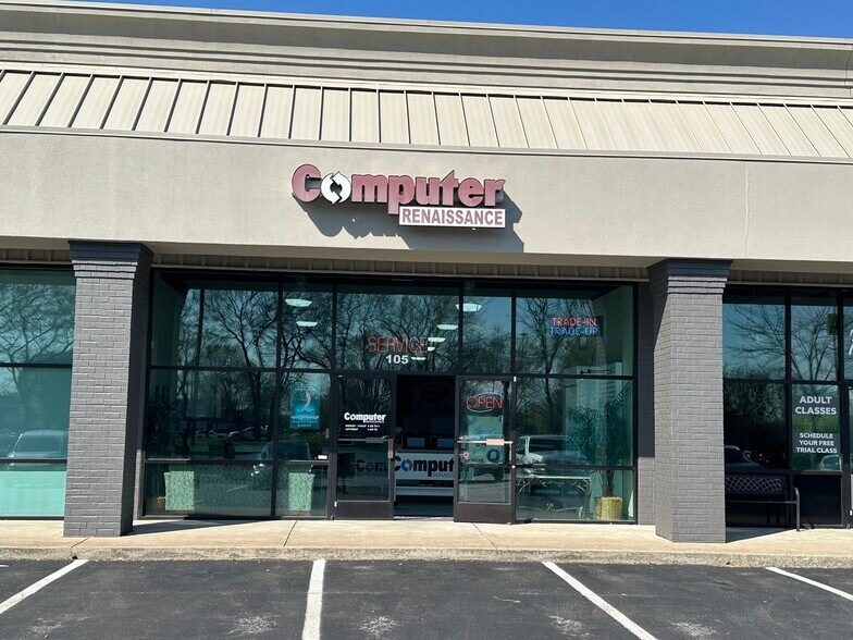 91 Seaboard Ln, Brentwood, TN à louer - Photo du bâtiment - Image 2 de 6