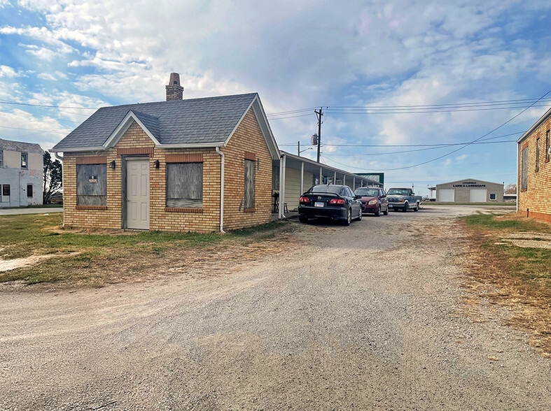 832 Old Rte 66 S, Litchfield, IL à vendre - Photo du bâtiment - Image 3 de 8