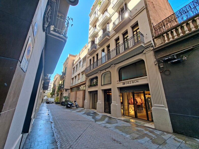 Carrer de Sèneca, 8, Barcelone, Barcelona à louer - Photo du bâtiment - Image 1 de 4