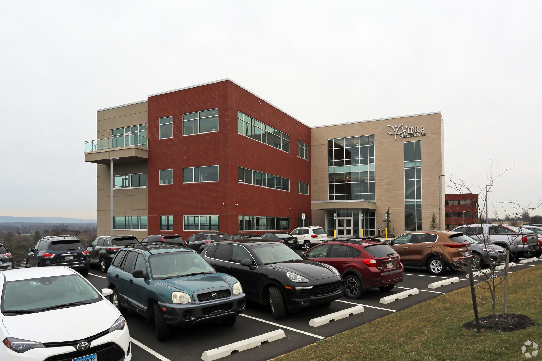 4600 Lena Dr, Mechanicsburg, PA for lease Building Photo- Image 1 of 9