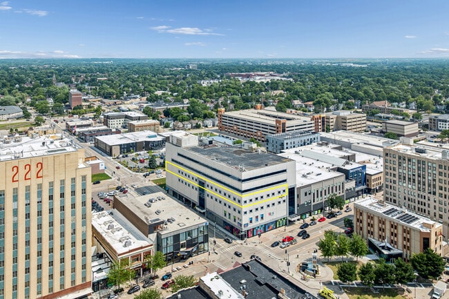 Plus de détails pour Lender-Owned Office Condo Portfolio – Bureau, Bureau/Commerce de détail aux enchères, Appleton, WI