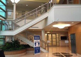 1685 N Opdyke Rd, Auburn Hills, MI for sale Interior Photo- Image 2 of 8