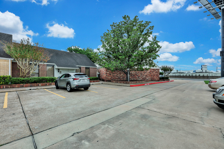 8191 Southwest Fwy, Houston, TX for sale - Other - Image 1 of 1