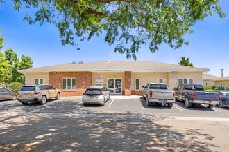 1714 Duchess Dr, Longmont, CO for lease Interior Photo- Image 2 of 16