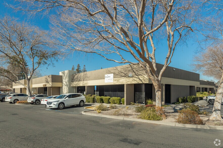 4700 Northgate Blvd, Sacramento, CA à louer - Photo principale - Image 1 de 2