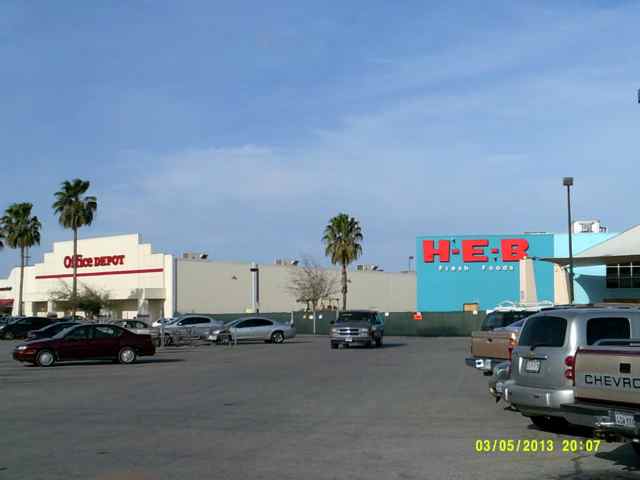 613 Expressway 77, Harlingen, TX à louer - Photo du bâtiment - Image 1 de 30