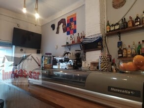 Retail in Barcelona, Barcelona for lease Interior Photo- Image 2 of 16