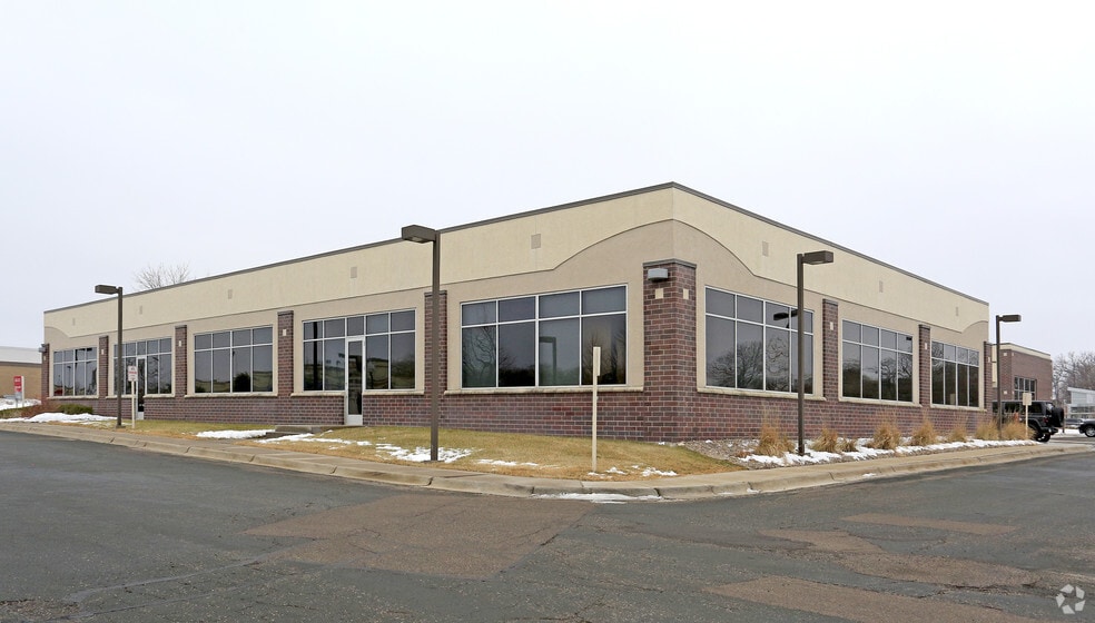 15650 N 36th Ave, Plymouth, MN for lease - Building Photo - Image 2 of 4