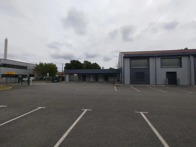 Bureau dans Toulouse à louer - Photo du bâtiment - Image 2 de 10