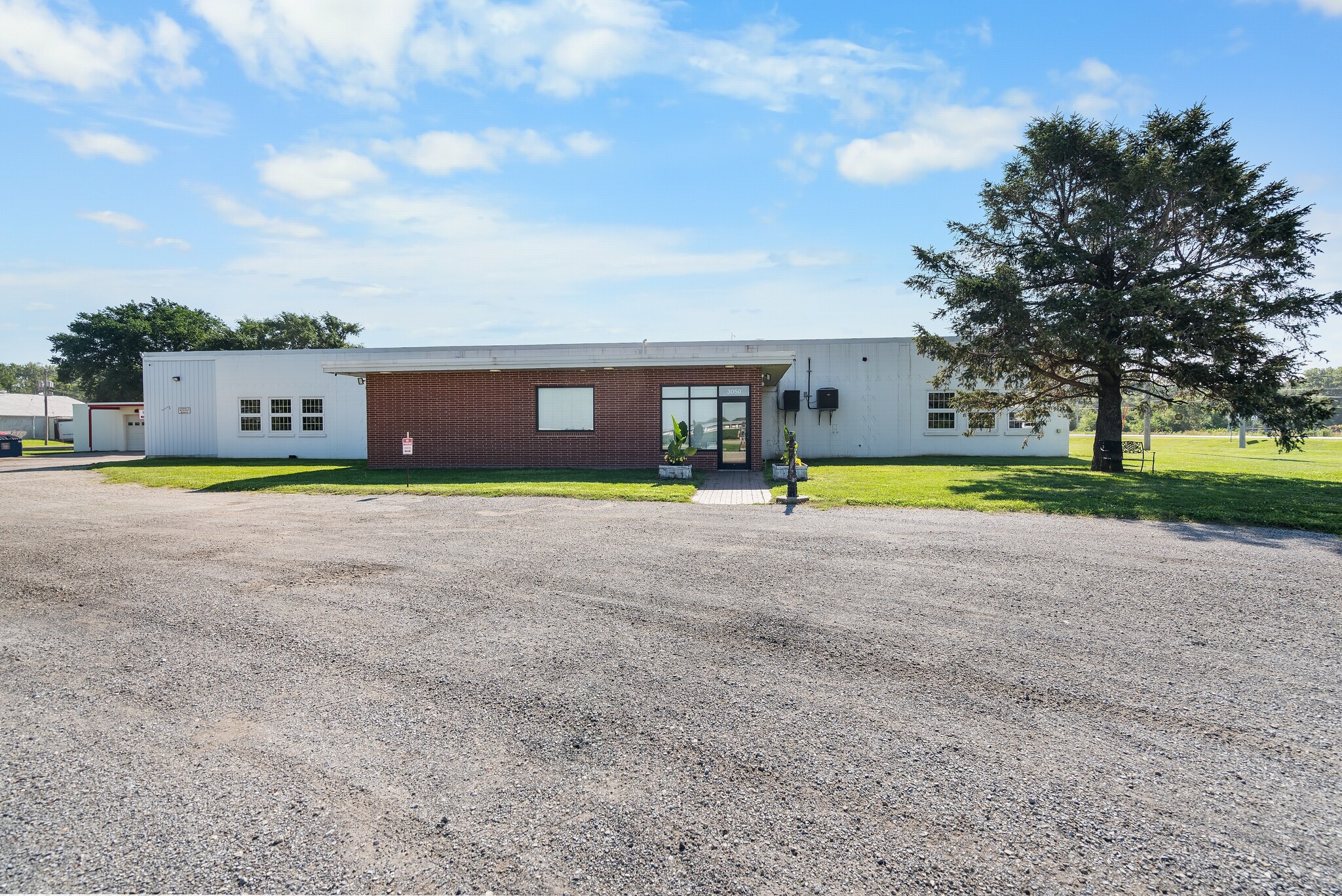 3050 Wagner Rd, Waterloo, IA for sale Building Photo- Image 1 of 40