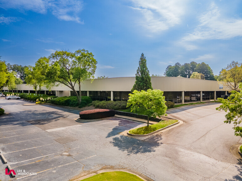 485 Atlanta South Pky, Atlanta, GA for sale - Building Photo - Image 1 of 1