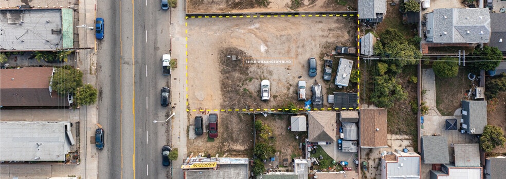 1319 Wilmington Blvd blvd, Wilmington, CA à vendre - Photo du bâtiment - Image 2 de 4