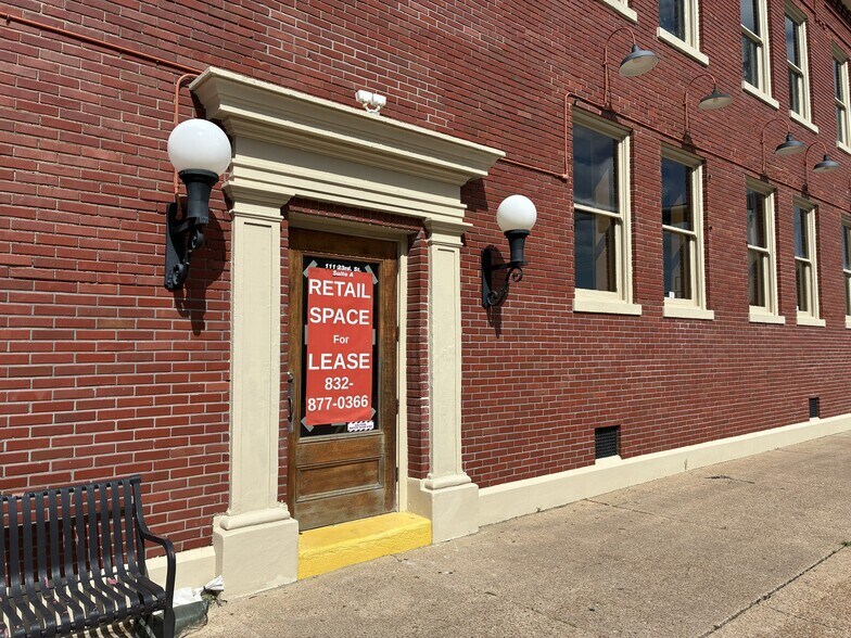111 23rd St, Galveston, TX for lease - Building Photo - Image 3 of 29