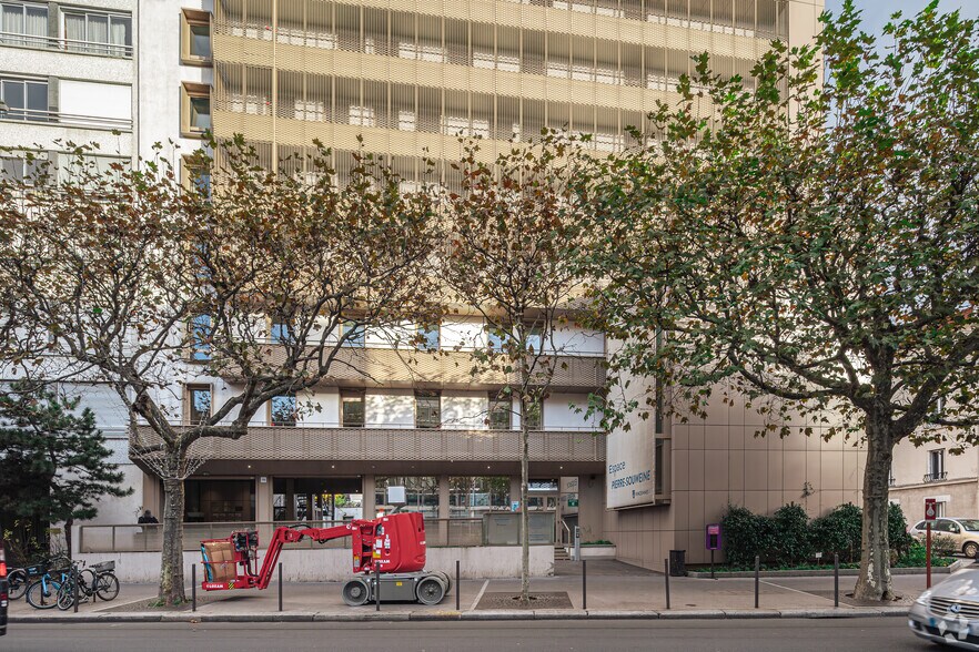 70 Rue De Fontenay, Vincennes for lease - Building Photo - Image 2 of 2