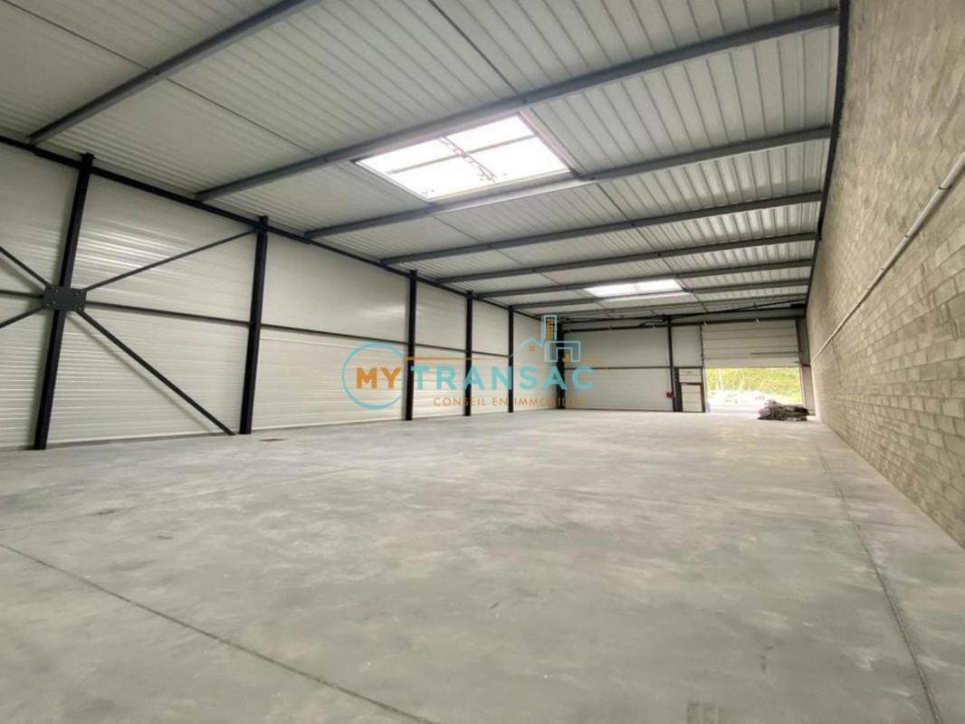 Flex in Saint-Pierre-du-Perray for sale Interior Photo- Image 1 of 15