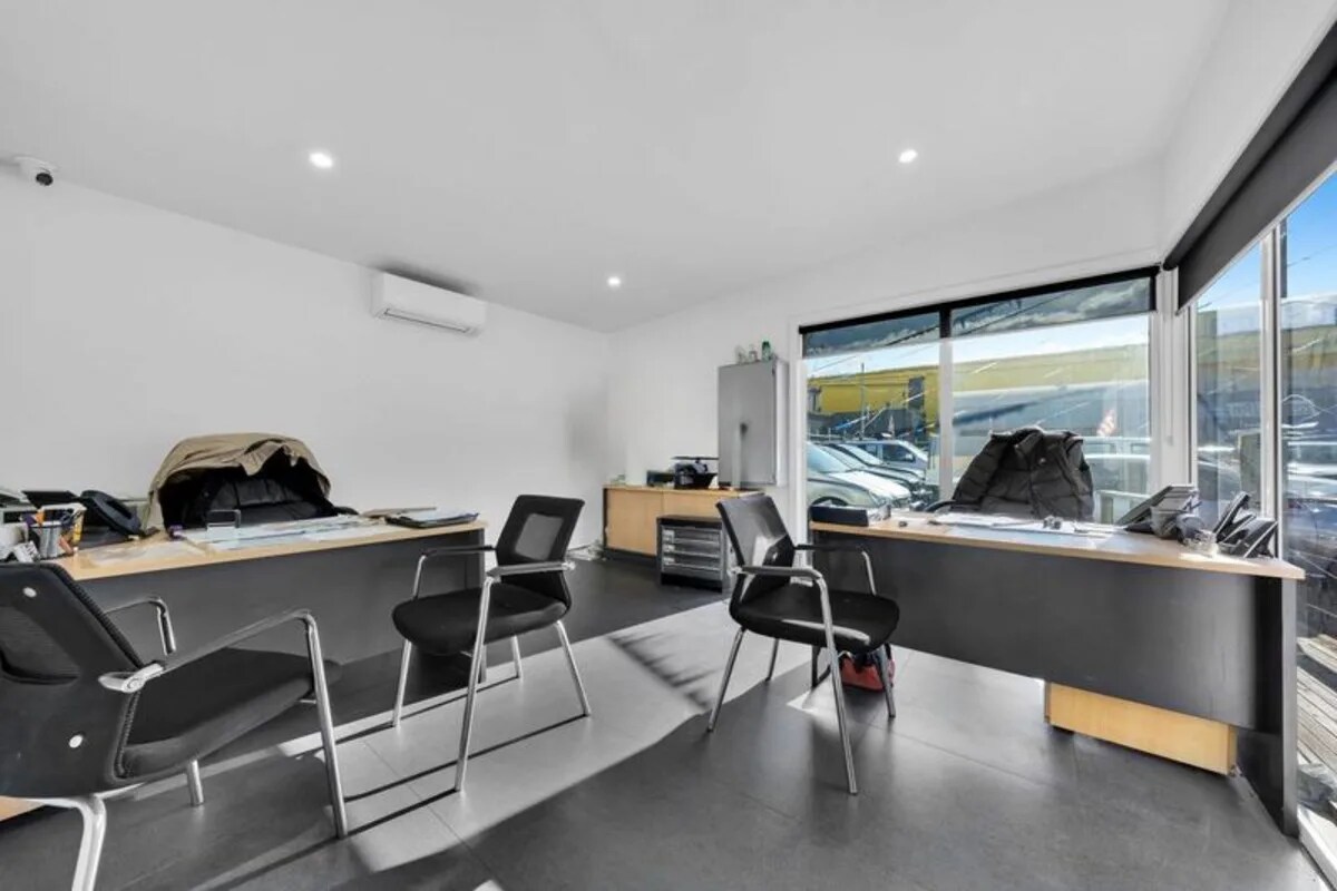 248 Geelong Road, West Footscray for sale Interior Photo- Image 1 of 2