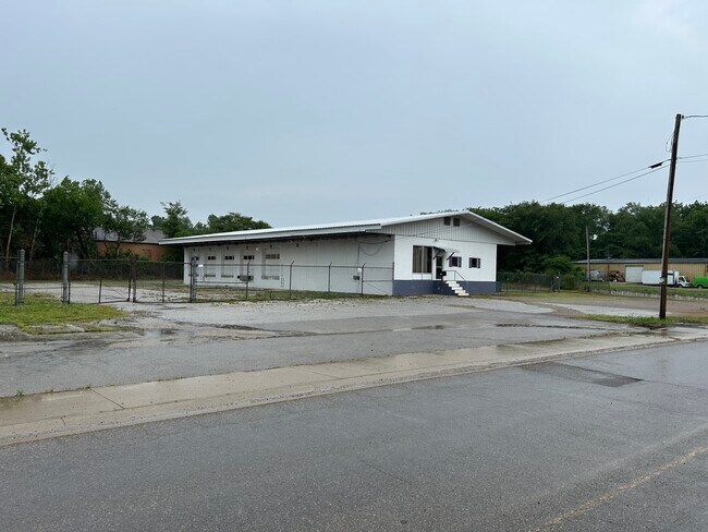 More details for 209 E Wade Ave, Mountain Home, AR - Industrial for Sale