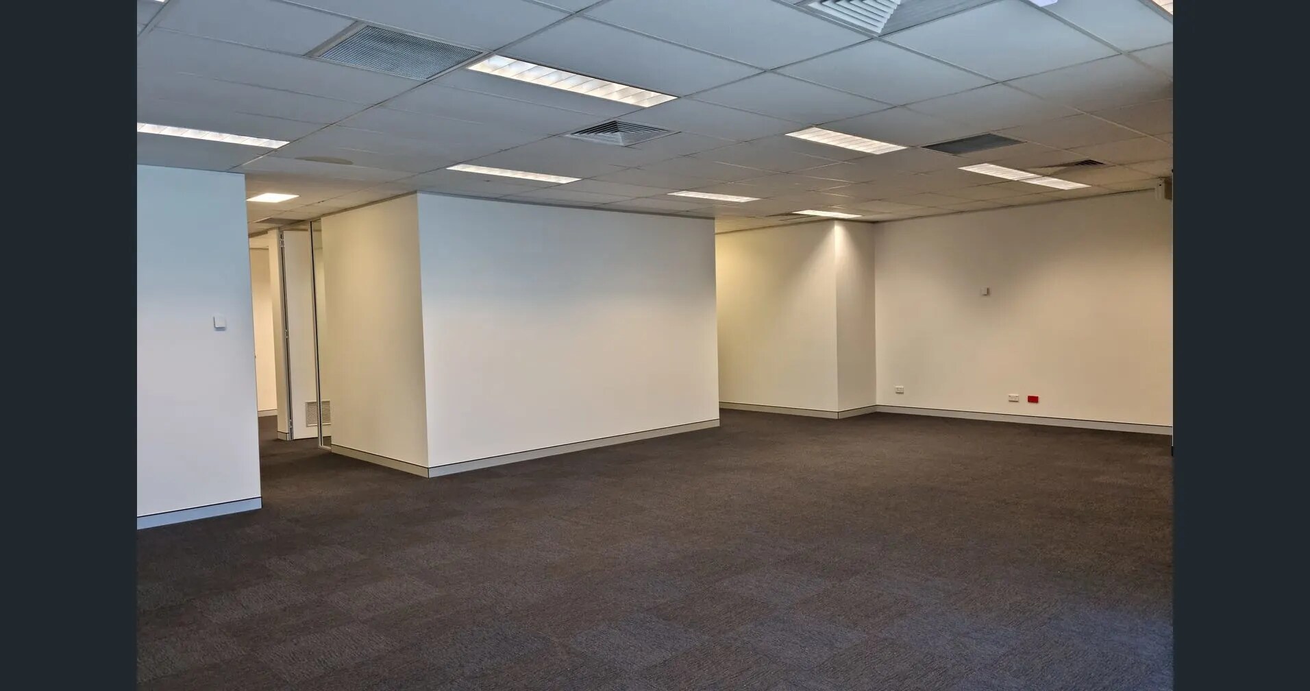 660-664 Pittwater Rd, Brookvale for lease Interior Photo- Image 1 of 7