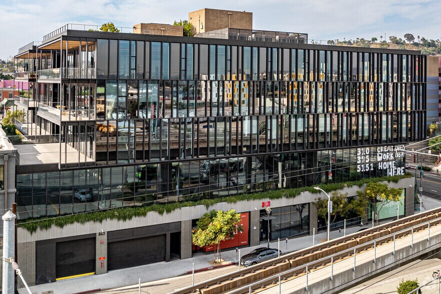837 N Spring St, Los Angeles, CA à vendre - Photo du bâtiment - Image 3 de 30