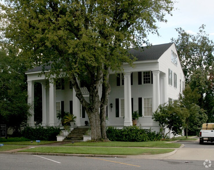 2606 8th St, Tuscaloosa, AL for sale - Building Photo - Image 2 of 166