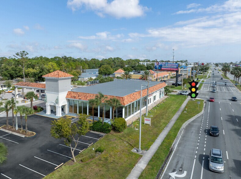 13799 Beach Blvd, Jacksonville, FL à louer - Photo du bâtiment - Image 3 de 24