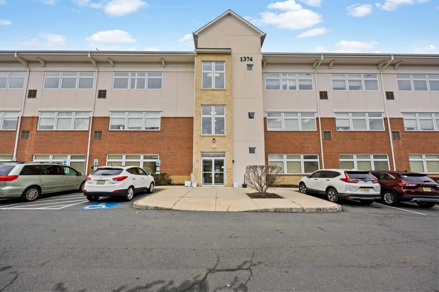 1374 Whitehorse Hamilton Square Rd, Hamilton, NJ for lease - Building Photo - Image 2 of 47