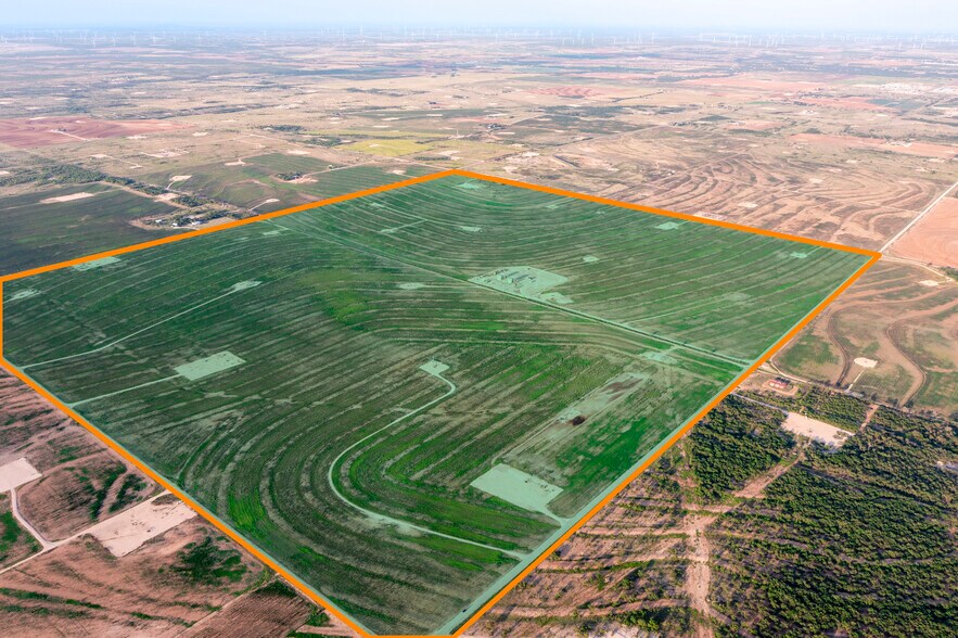 7498 County 242 rd, Snyder, TX for sale - Primary Photo - Image 1 of 12