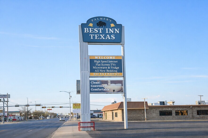 304 College Ave, Levelland, TX à vendre - Photo du bâtiment - Image 3 de 18