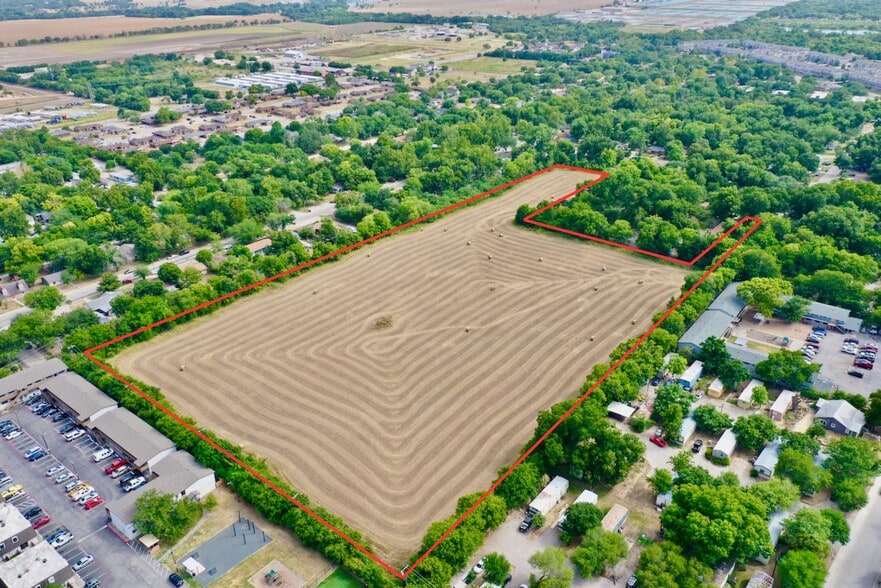 000 Smith Lane, San Marcos, TX à vendre - Photo du bâtiment - Image 3 de 9
