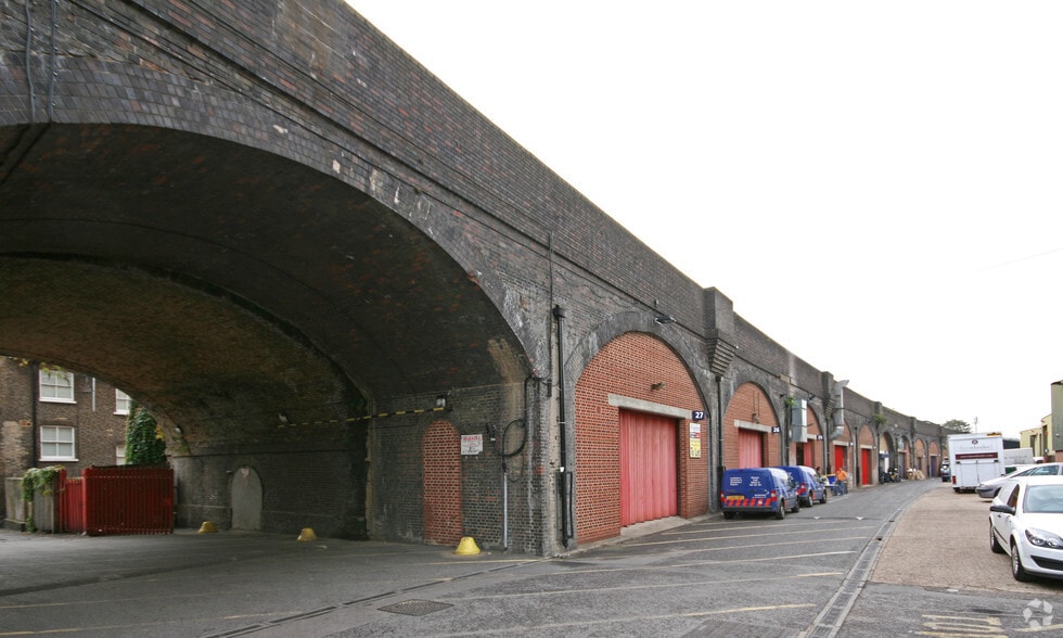 Broughton St, London for lease - Building Photo - Image 2 of 11