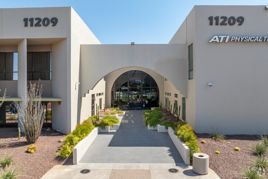 11209 N Tatum Blvd, Phoenix, AZ à louer - Photo principale - Image 1 de 31