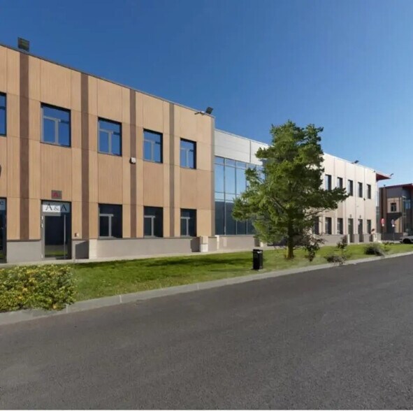 7/11 Allée Des Carrieres, Le Blanc-Mesnil à louer - Photo du bâtiment - Image 2 de 7