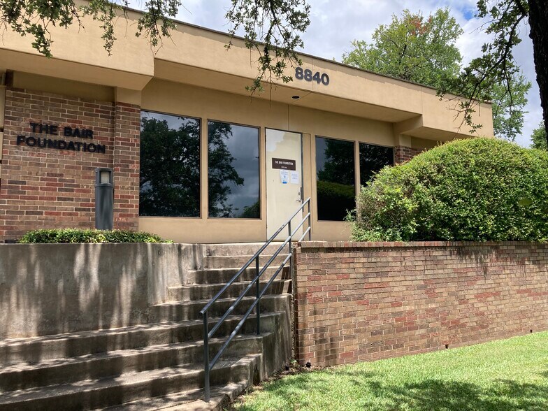 8840 Business Park Dr, Austin, TX for lease - Primary Photo - Image 1 of 3